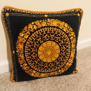 Versace pillow Gold and black with classic design